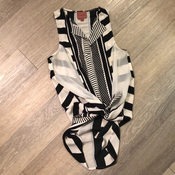 Black & White Button-Up Tunic/Blouse - Picture 2 of 4